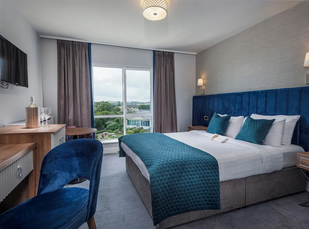 Classic Double room (full double bed)