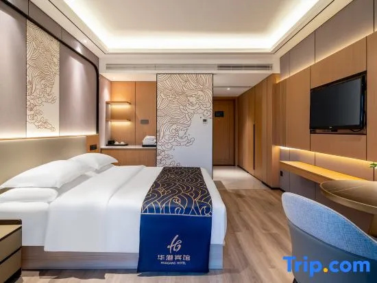 Standard Double room with river view (full double bed)