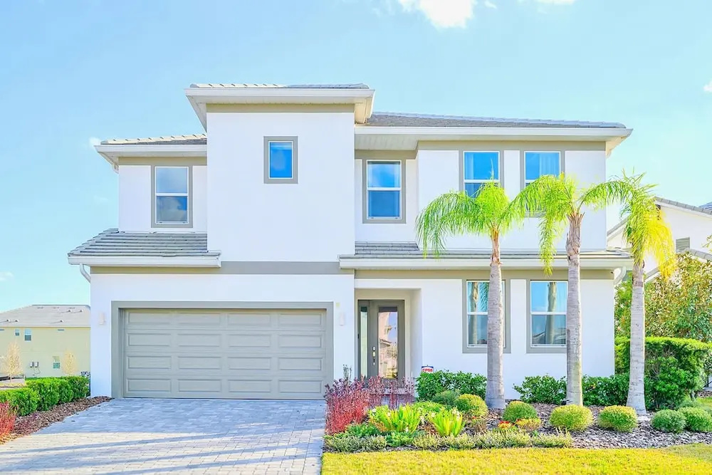 Upstay Mansion w Cinema Games Pool - Sleeps 24