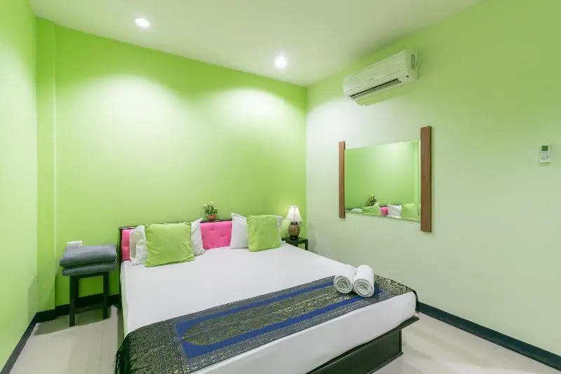 Standard Double room (full double bed)