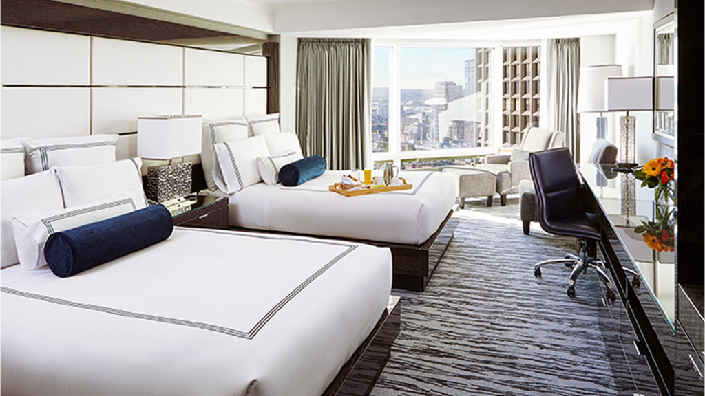 Deluxe Double Club room (full double bed)