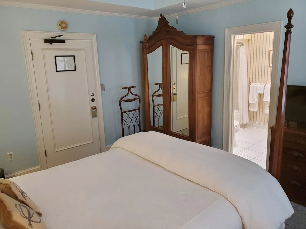 Standard room with balcony