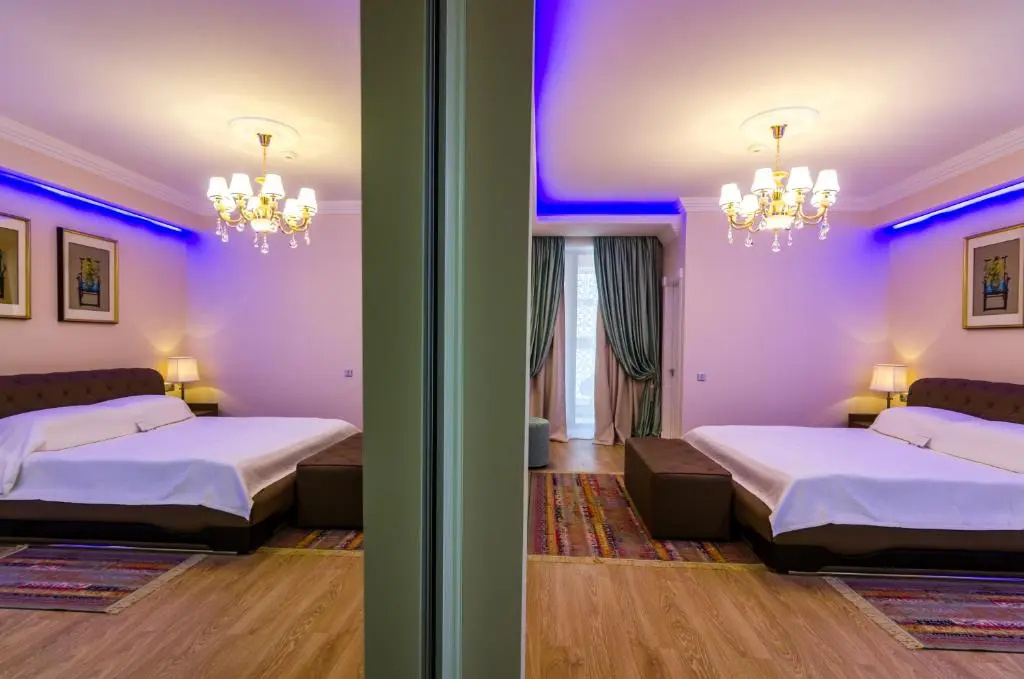 Junior Suite with partial sea view