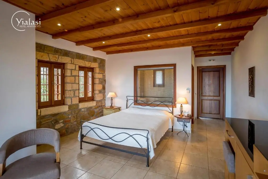 Yialasi - Chambres