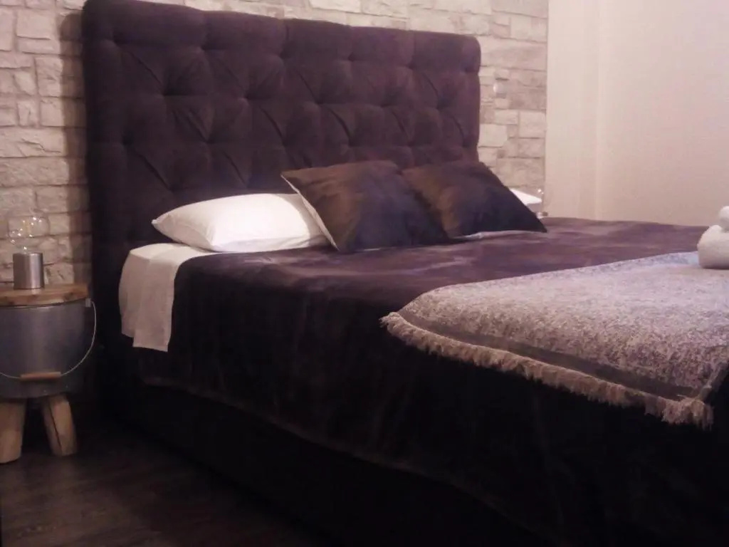 Lux Studio 1