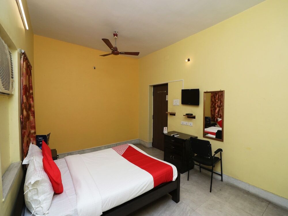 Astoria Hotel - Kolkata by null