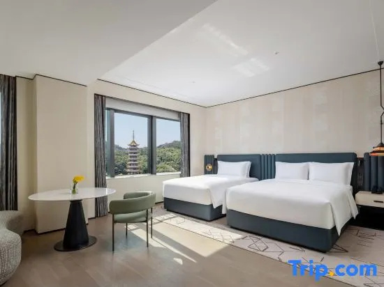 Grand room