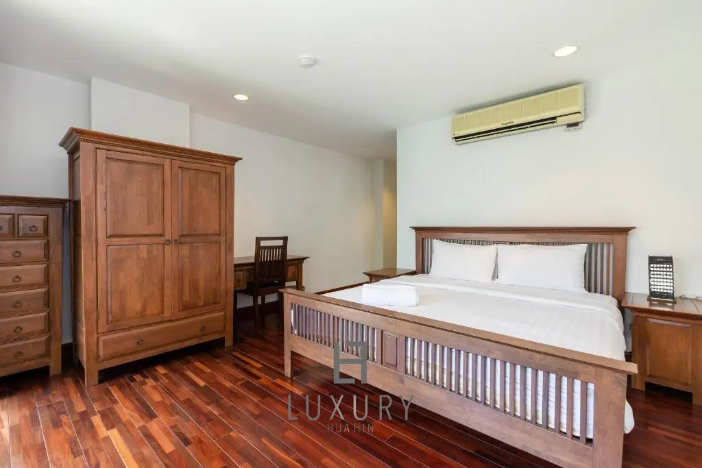 Amazing 5 Bedroom Condo on the Beach SP