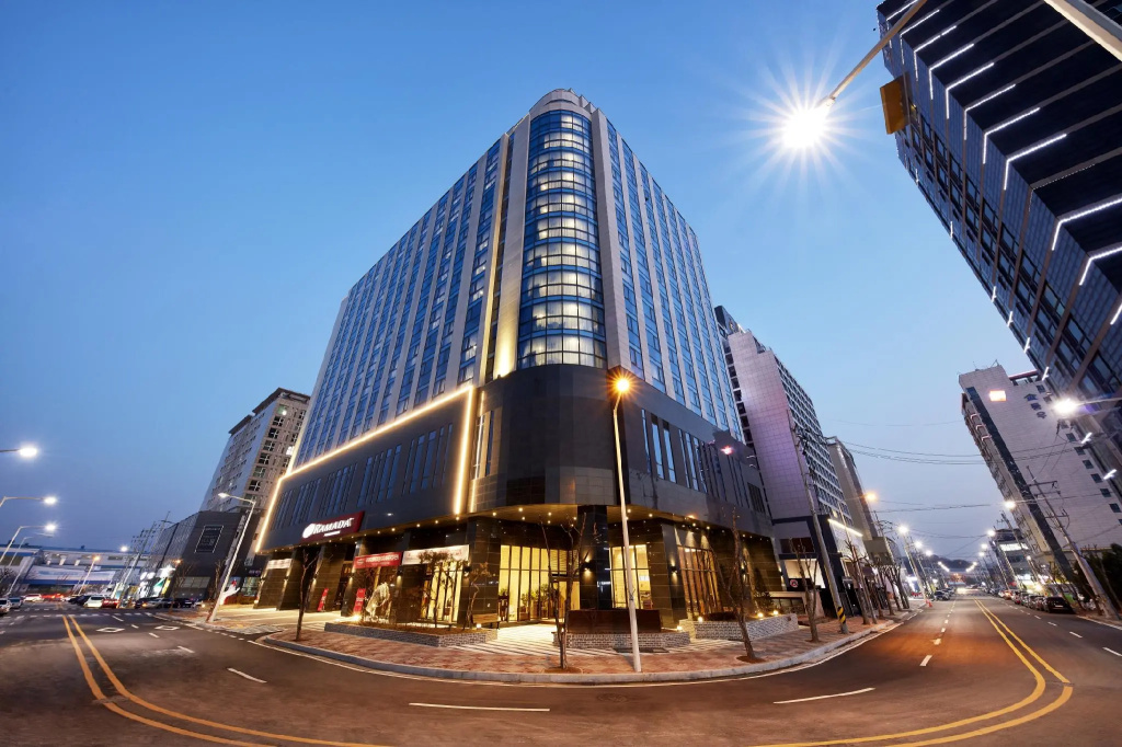 Ramada Pyeongtaek Hotel
