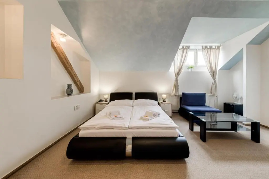 Superior Double room (full double bed)