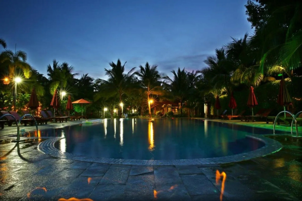 Tropicana Resort - 5