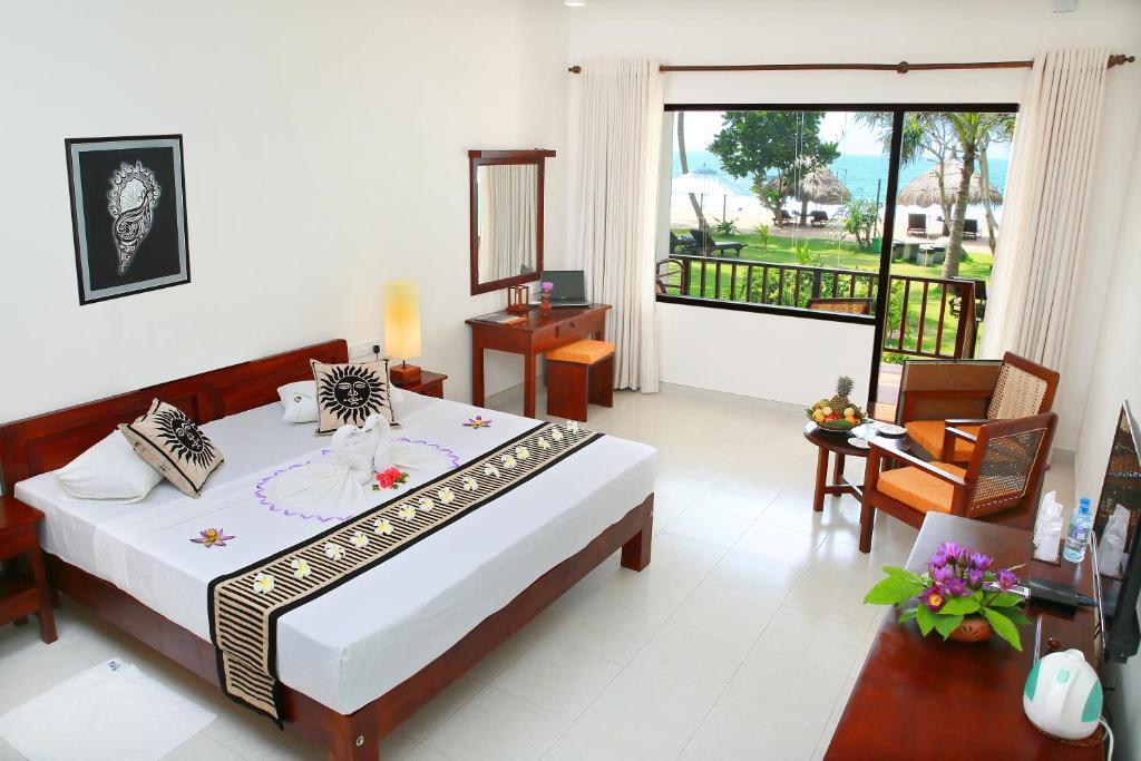 Sea Rock Villa