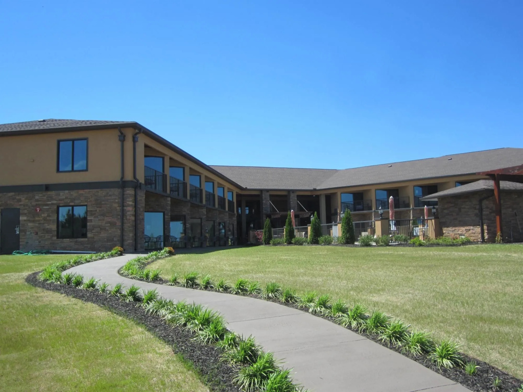 Aiden by Best Western Warm Springs Hotel and Event