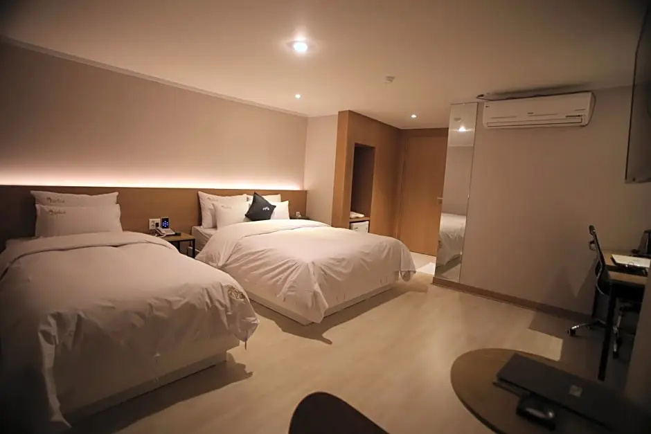 Standard Quadruple room
