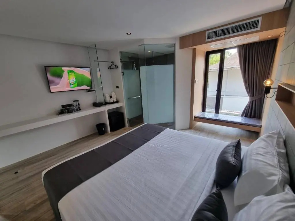Deluxe Suite