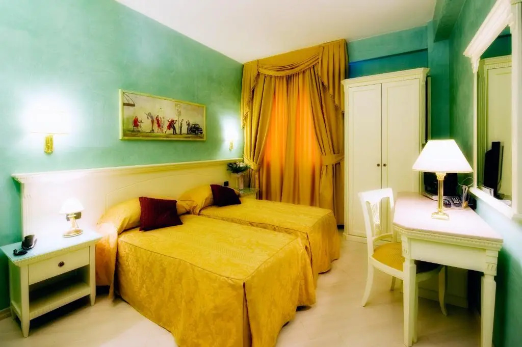 Standard Double room (twin beds)