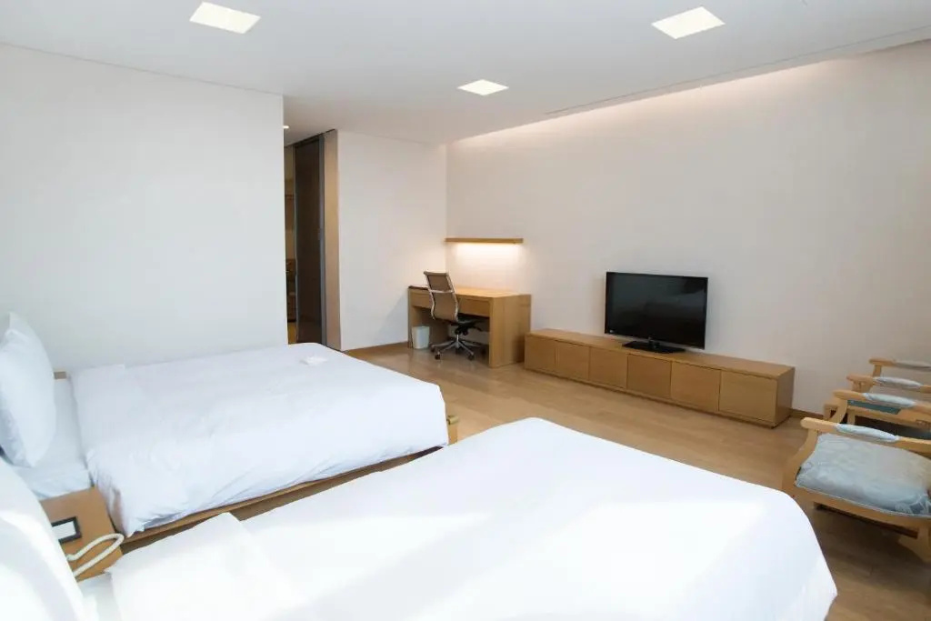 Double Family Suite (twin beds)
