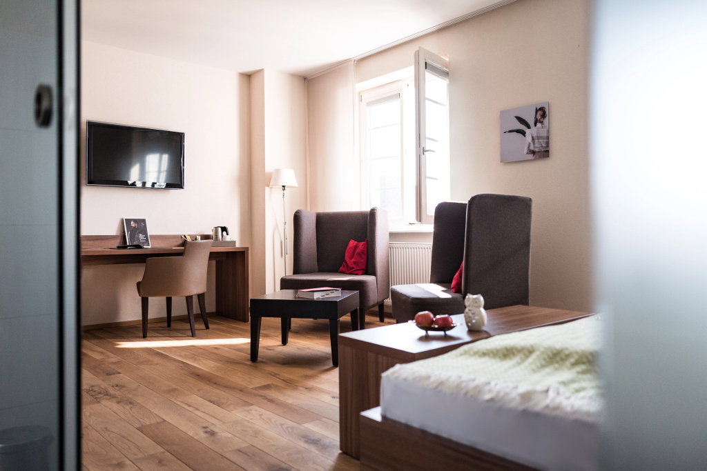Superior Double room with city view (full double bed)