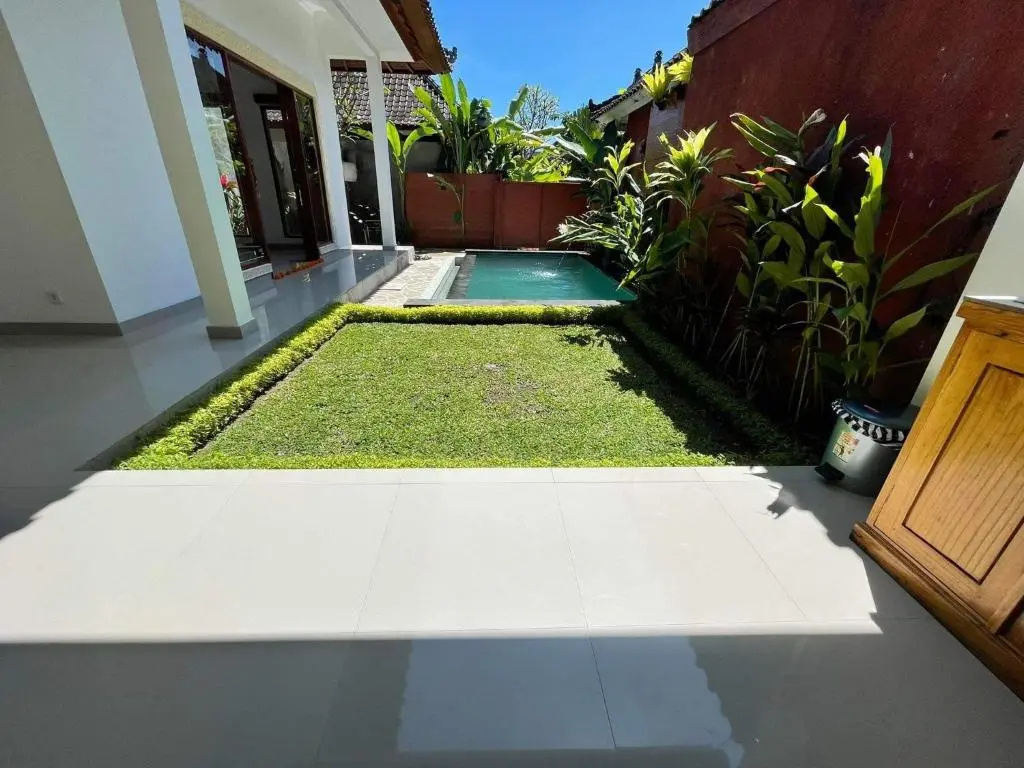 2 Bedrooms Villa