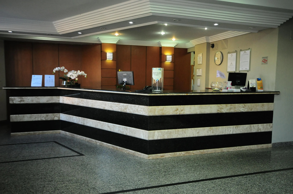 Lobby & Reception