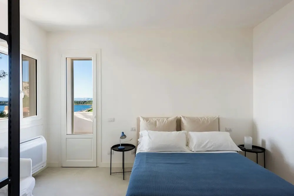 Villa Plemmiria by the Sea by Wonderful Italy