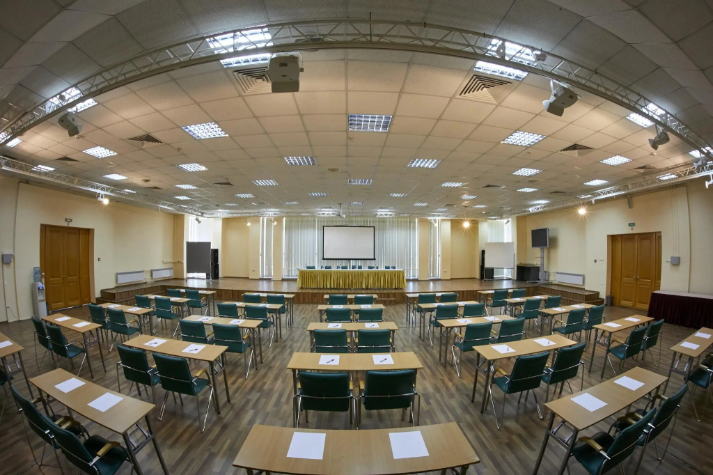 3 ★ Гостиница «Россия»