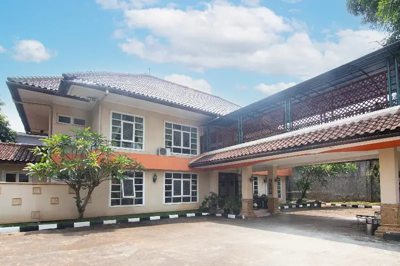Puri Sawo Manila Residences
