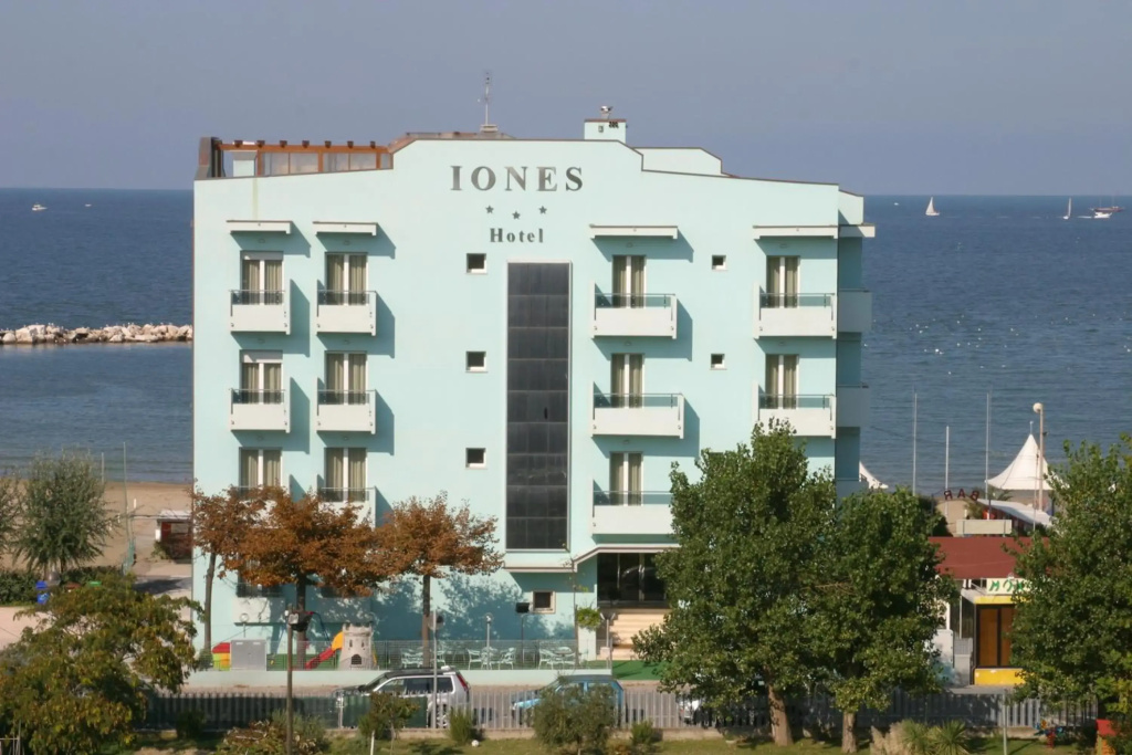 Iones