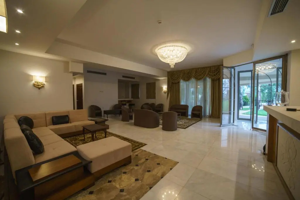 Comfort room