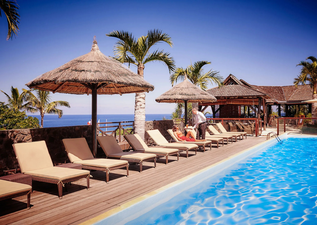 Beach & Waterfront