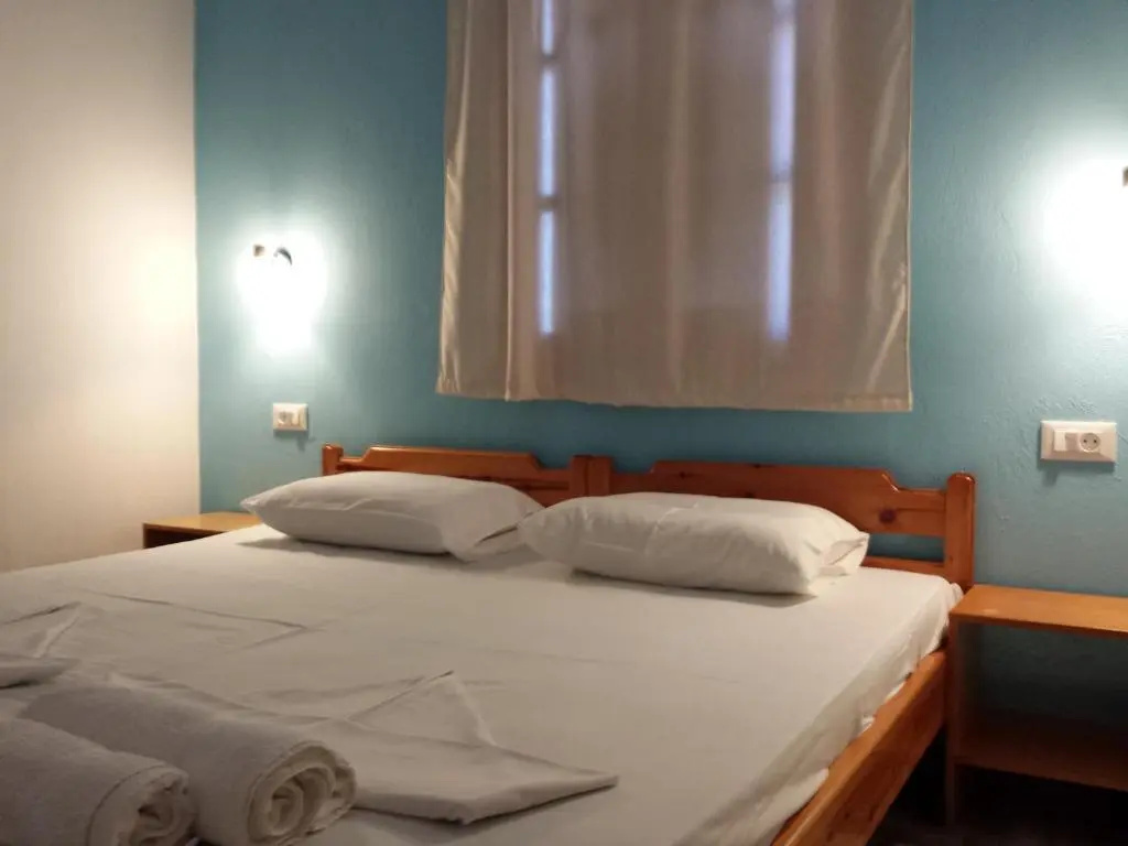Standard Double room with sea view (full double bed)