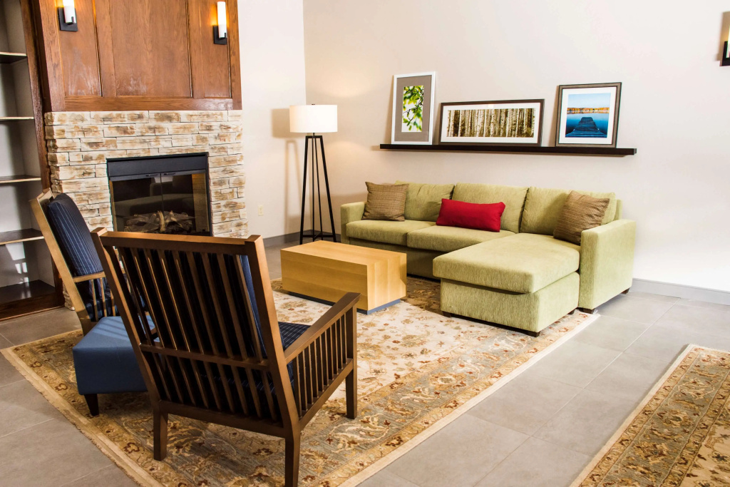 Lobby & Reception