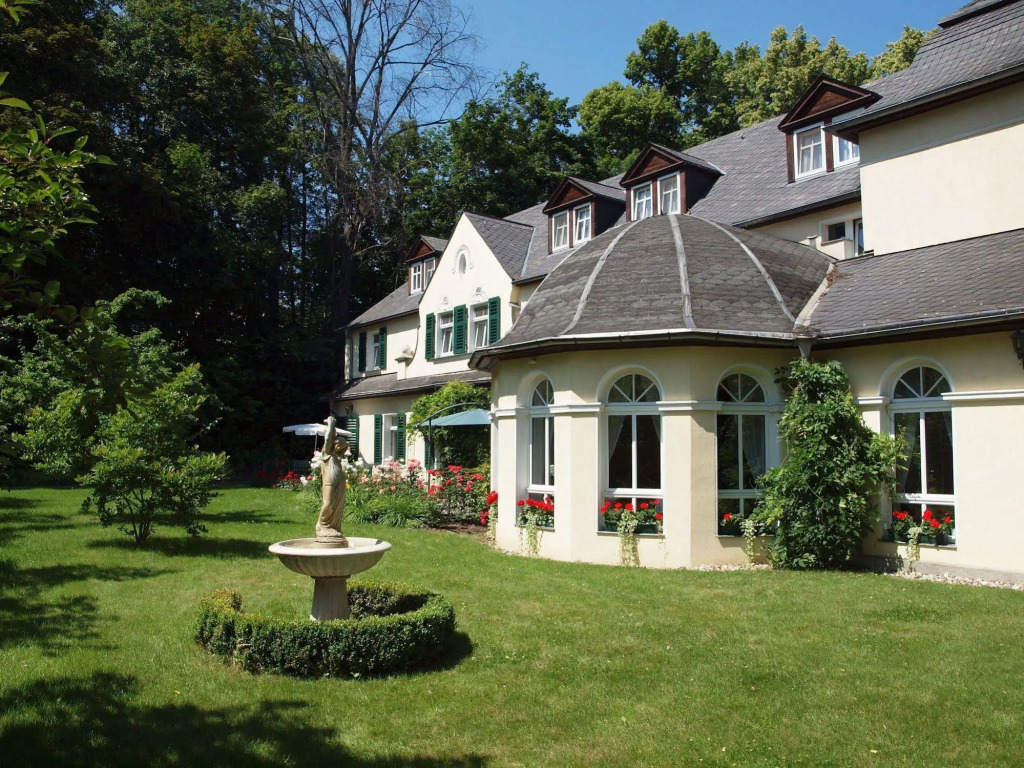 Image 12