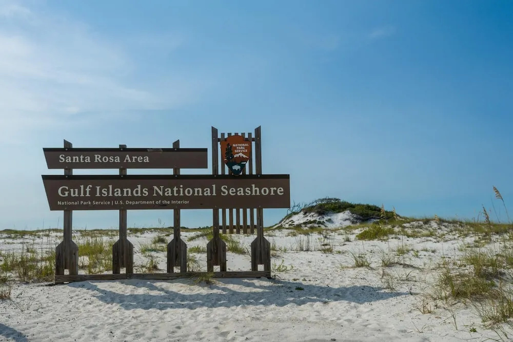 Navarre Towers 805