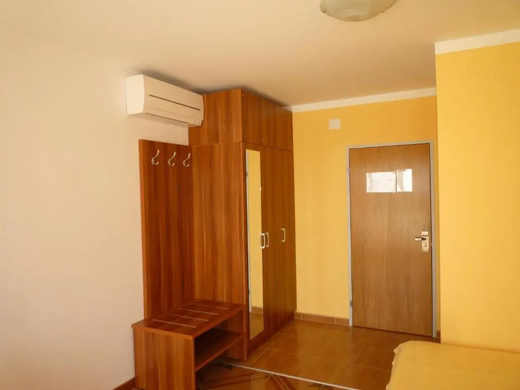 Standard Double Family room with balcony (full double bed)