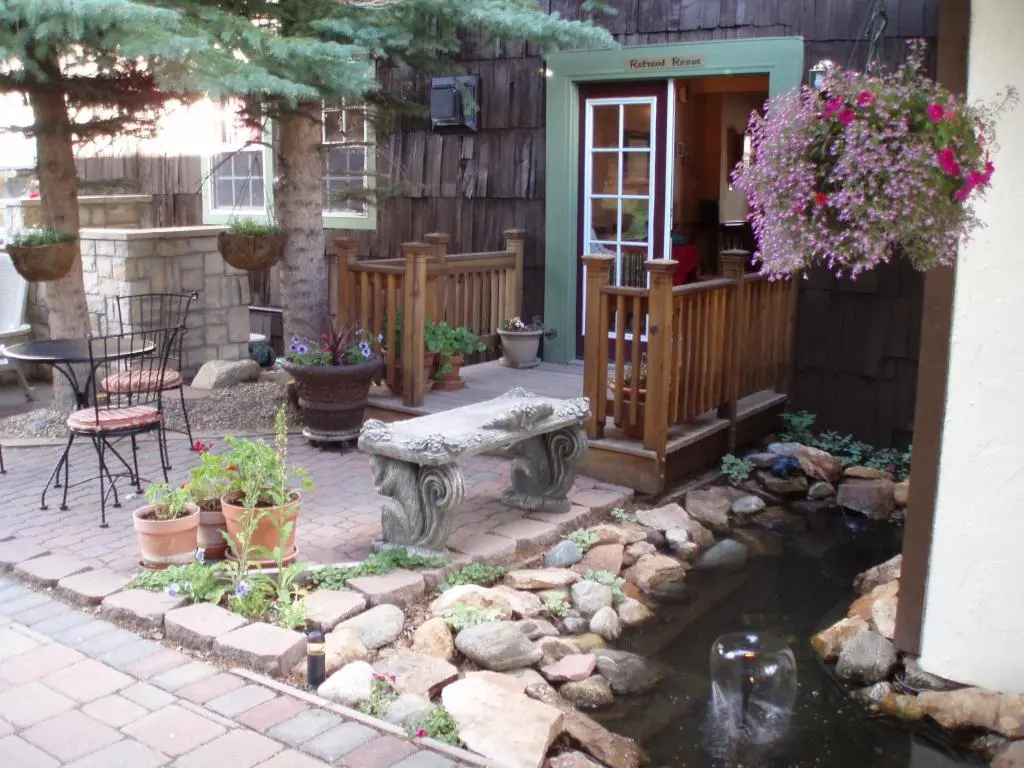 Frisco Lodge