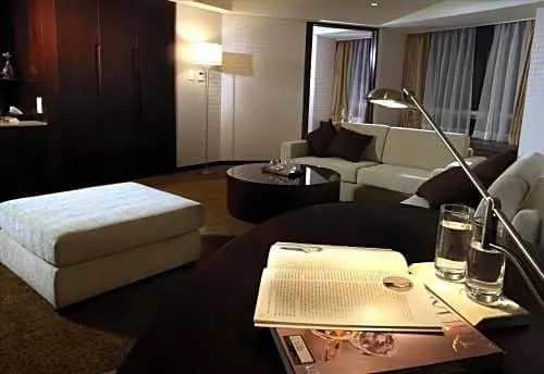 Premier Suite