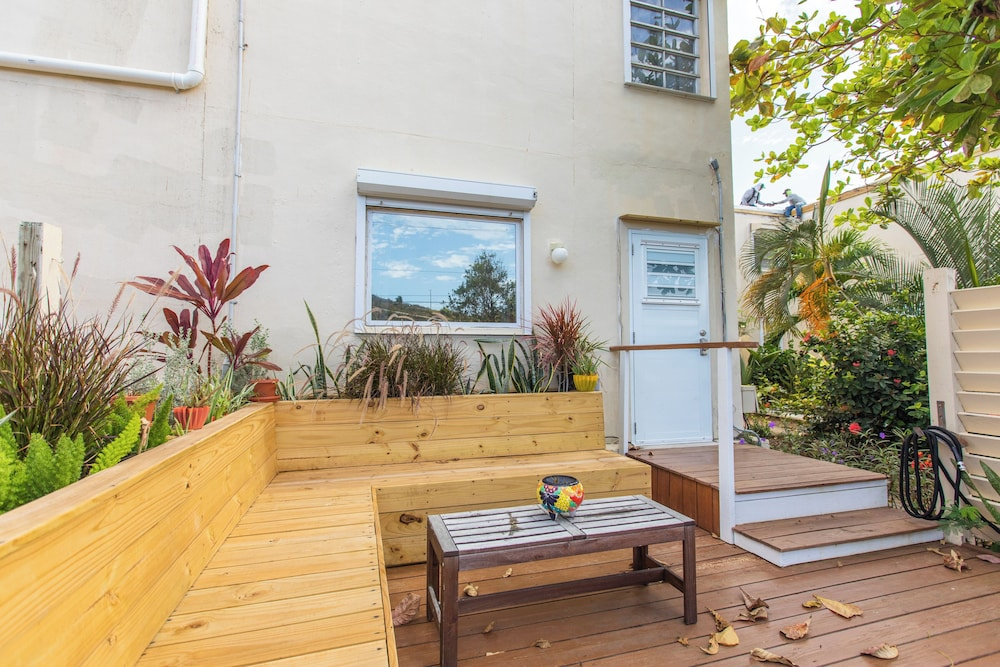 Beachfront Villas at Crystal Cove