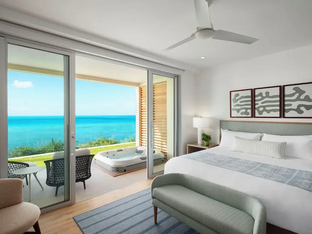 3 Bedrooms Suite oceanfront