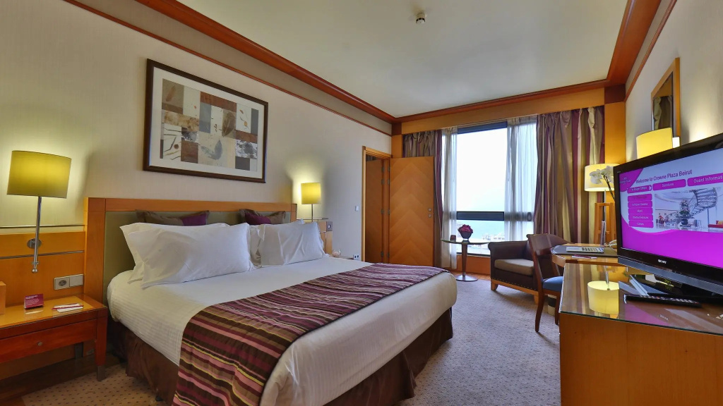 Executive Double Suite with sea view (full double bed)