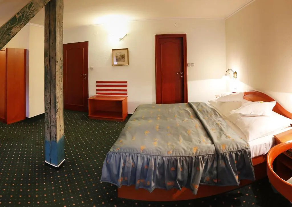 Agh Hotel - Chambres