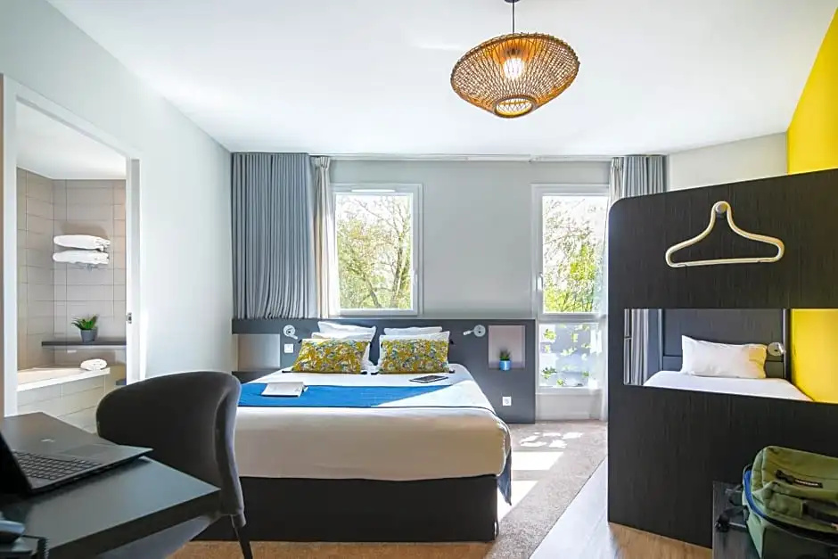 Superior Triple room
