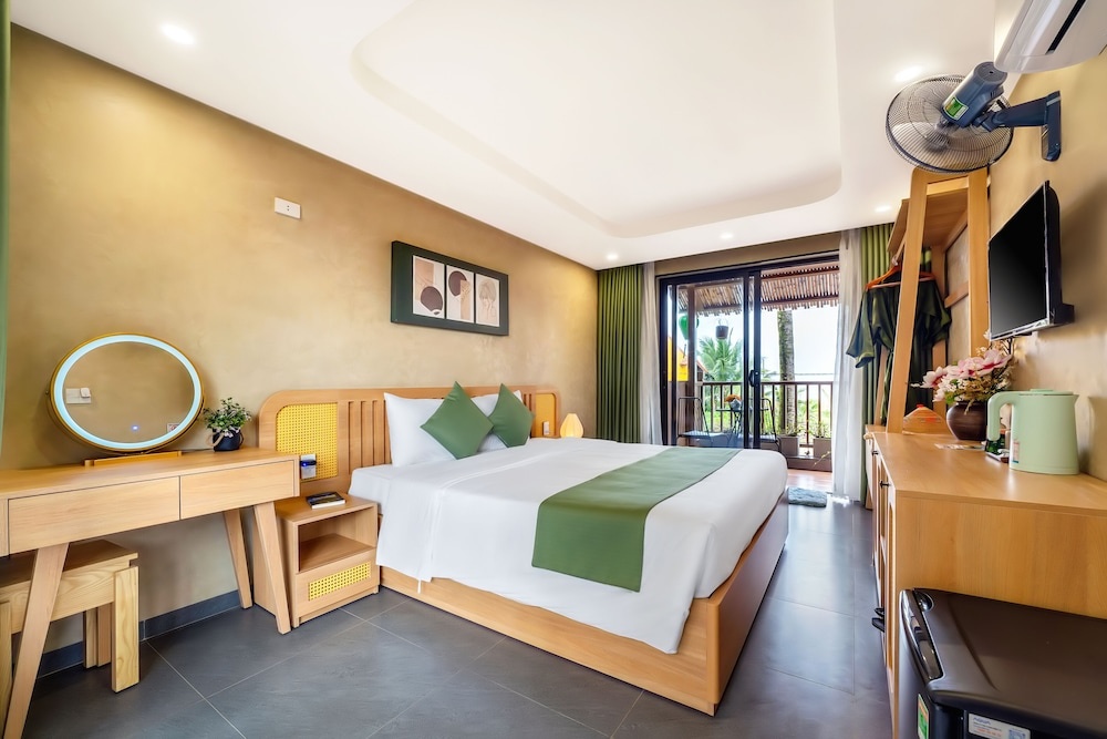 The Linh Seaside Villa Hoi An — фото 1