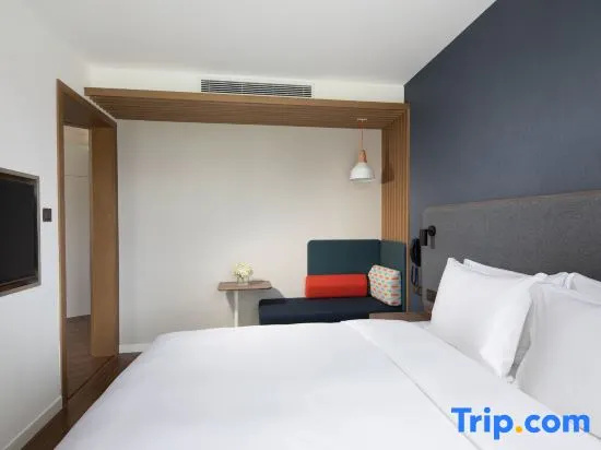 Double Suite (full double bed)