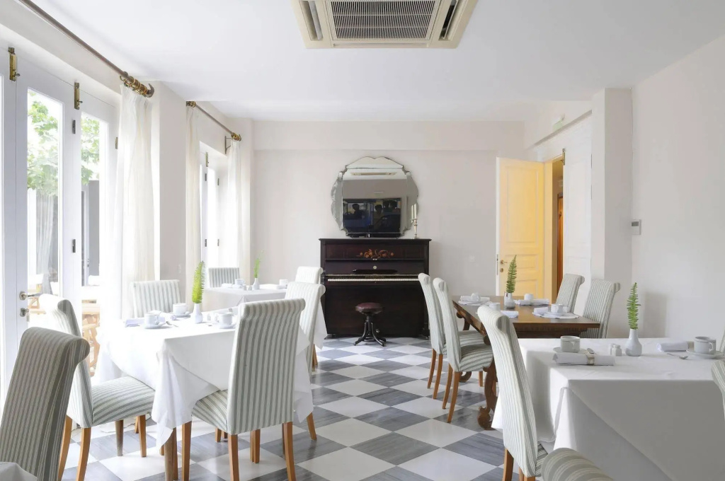 Hotel photo 26