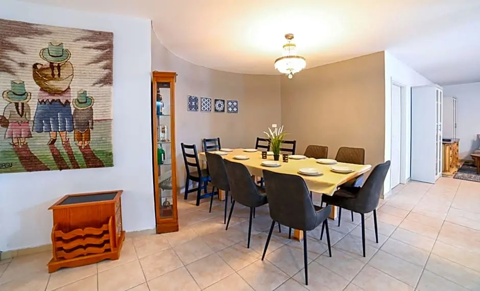 Anil's house - מתחם צימרים עם בריכה מקורה ומחוממת Zimmer with heated swimming pool - фото 22