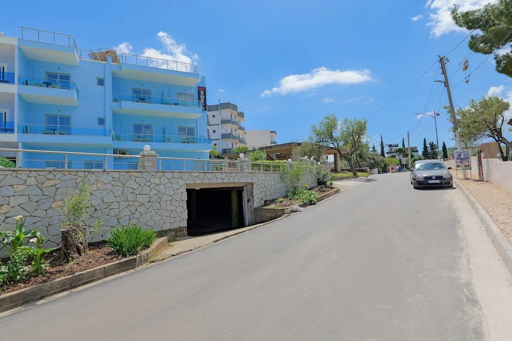 Esmerald Hotel