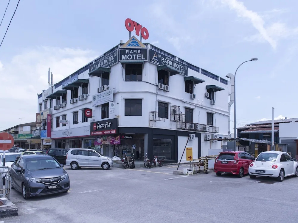 Rafik Ali Motel by OYO Rooms