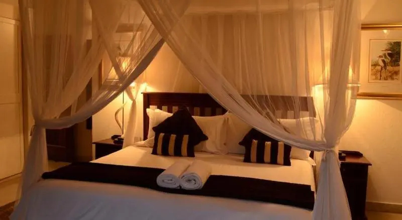 Khaya Ndlovu Manor House - Chambres
