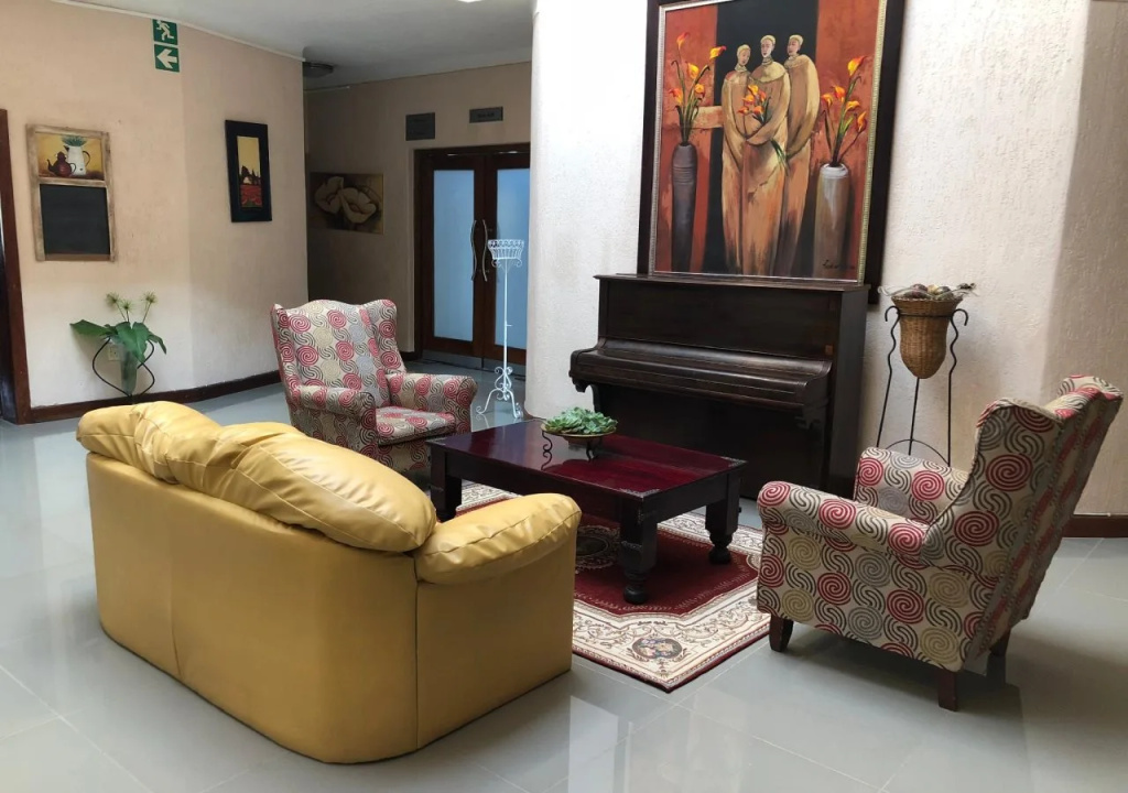 Lobby & Reception